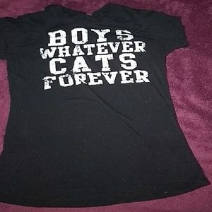 Size small graphic tee